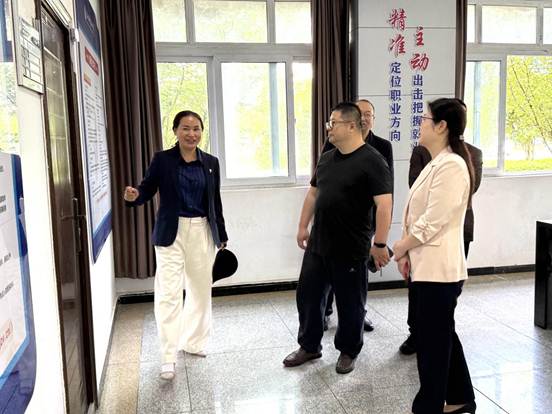 08bf8b34cde9f30f6b13679ff8df0b50